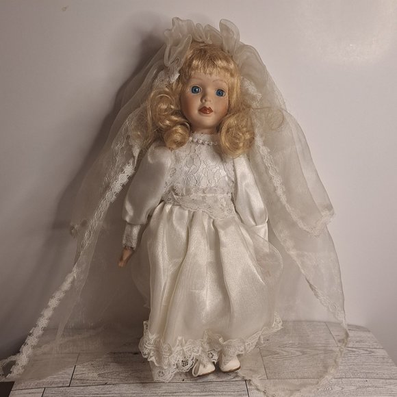 Other - Vintage 12.5 Porcelain Bride Doll